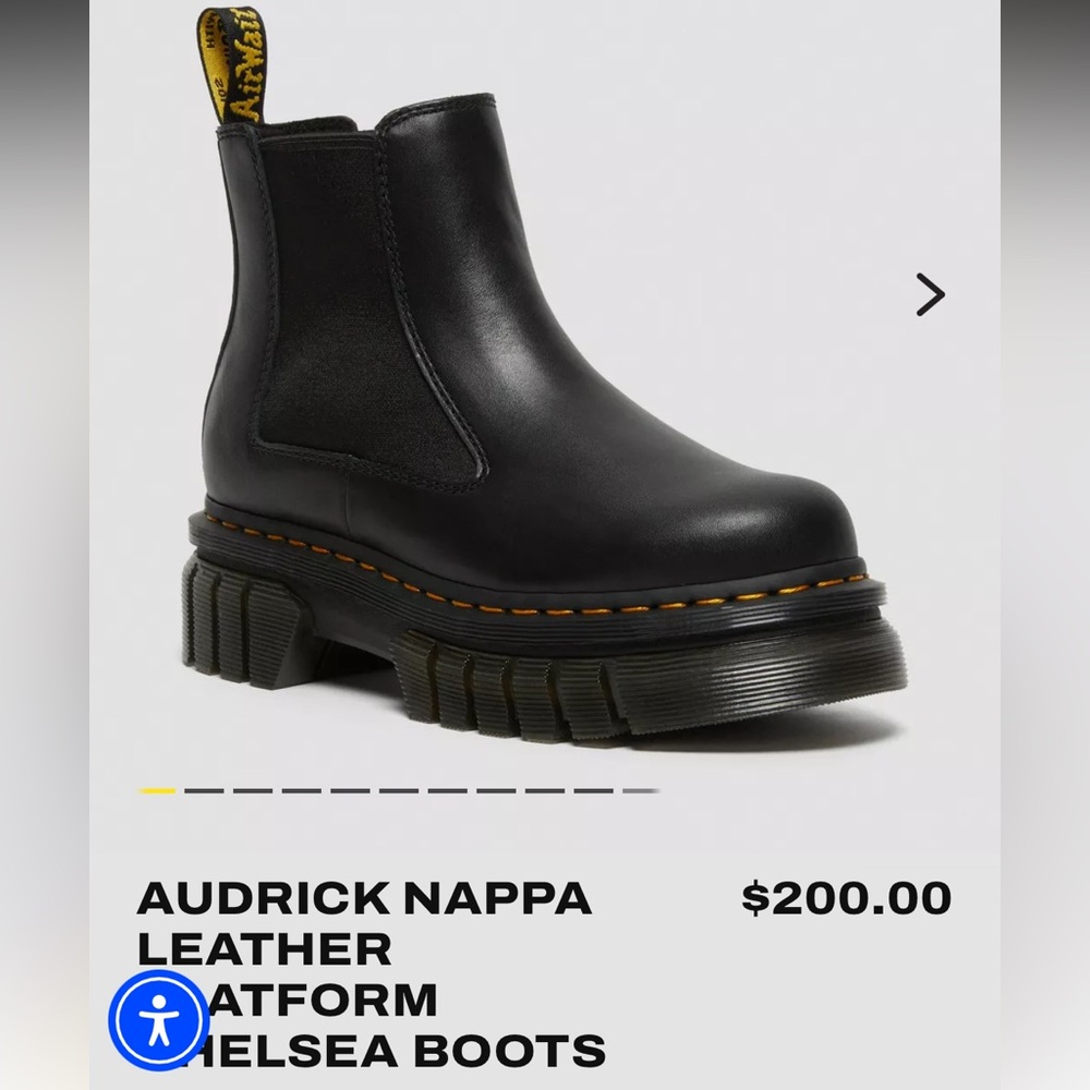 NWOT Chelsea Doc Marten Platform Boots